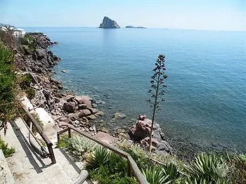 La Piazza Luxury & Hotel 4*