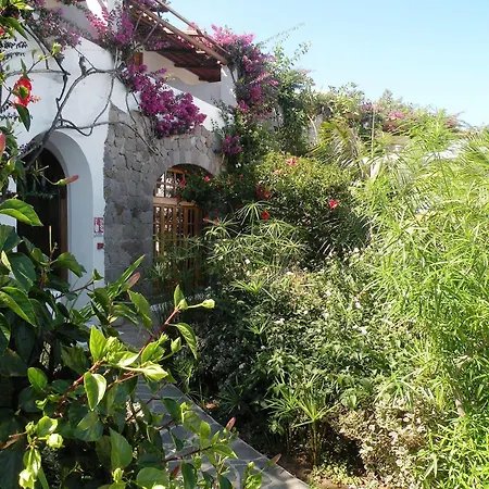 La Piazza Luxury & 4*