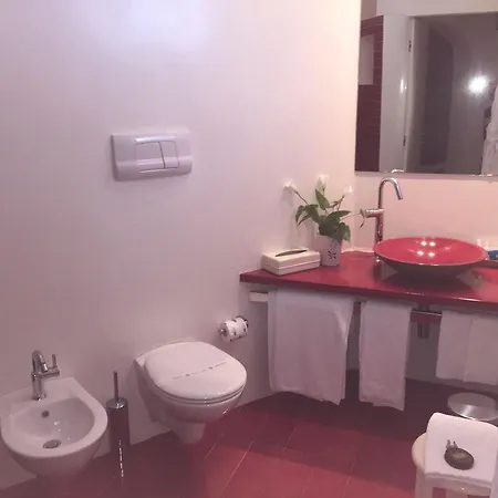 La Piazza Luxury & Hotel