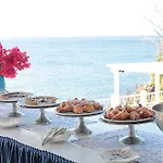 La Piazza Luxury & 4*