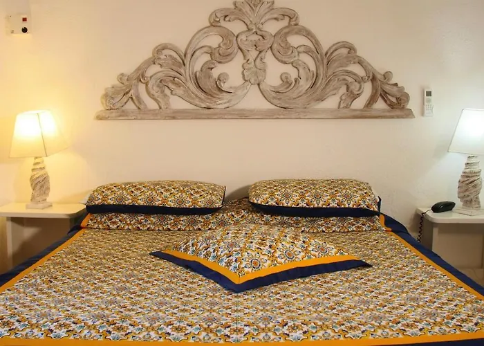 Hotel La Piazza Luxury &