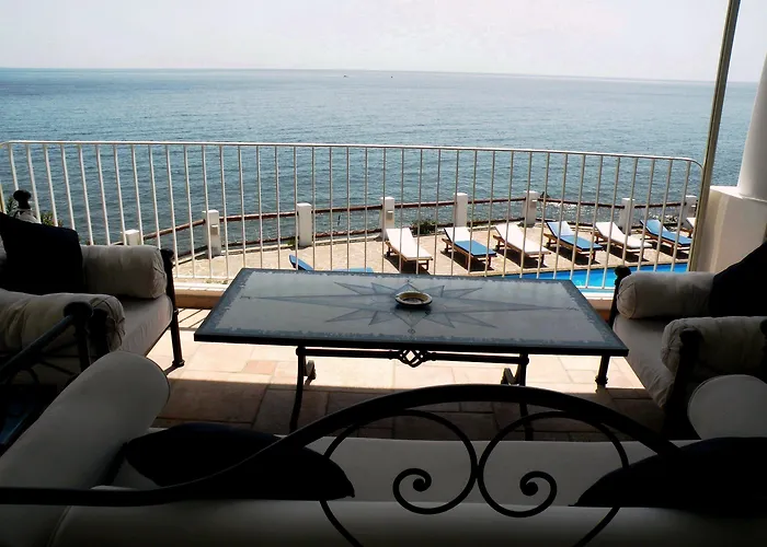 La Piazza Luxury & Panarea