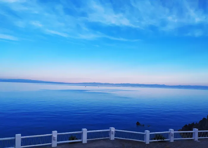 La Piazza Luxury & Hotel