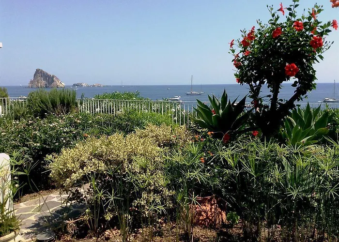 La Piazza Luxury & Panarea