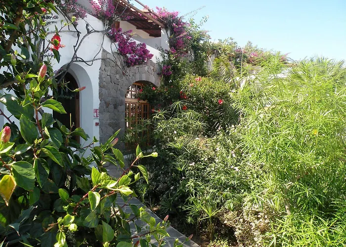 La Piazza Luxury & 4*